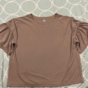 Uniqlo flutter sleeve top